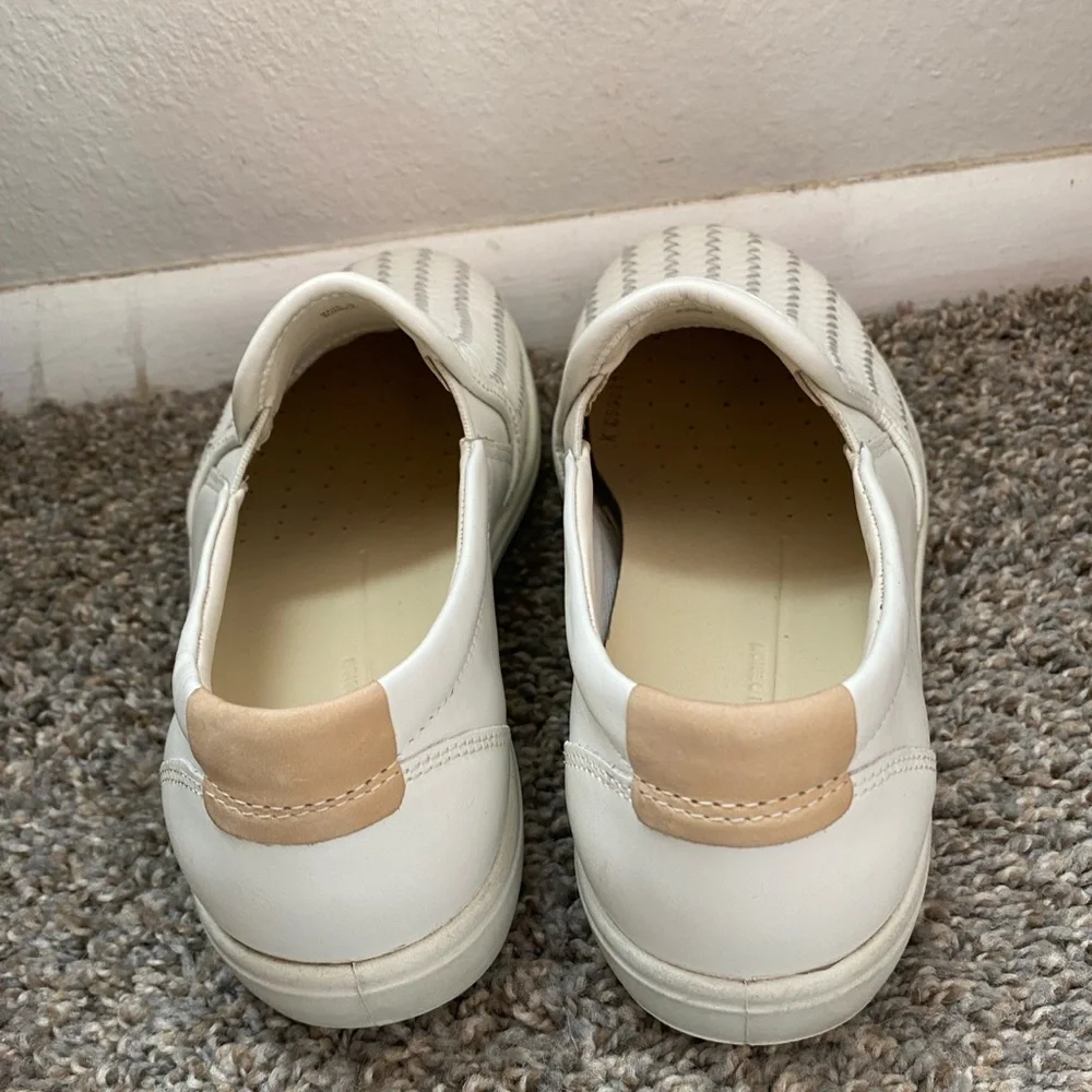 ECCO Women's Slip On Sneakers Cream Ivory Woven Leather Comfort Shoes Size 9